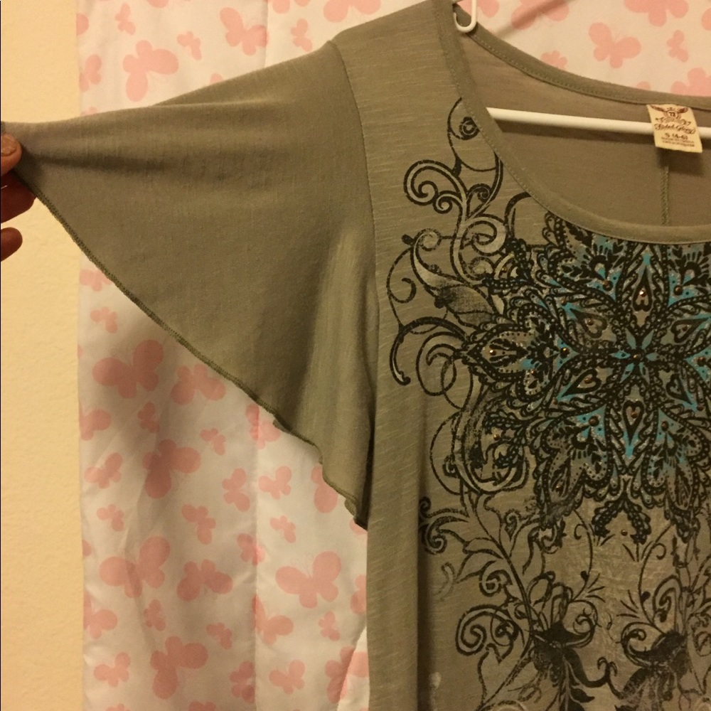 Blouse! - Picture 3 of 3